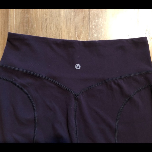 🎈 Lululemon Pushing Limits Crop 🎈 - Picture 8 of 9